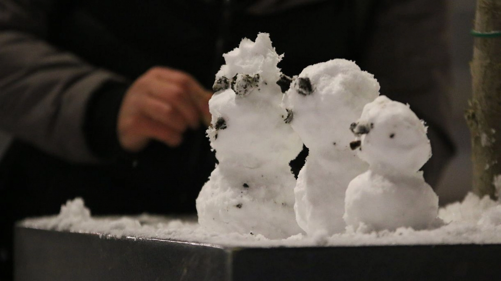 Elazığ'da kar kartpostallık görüntüler oluşturdu