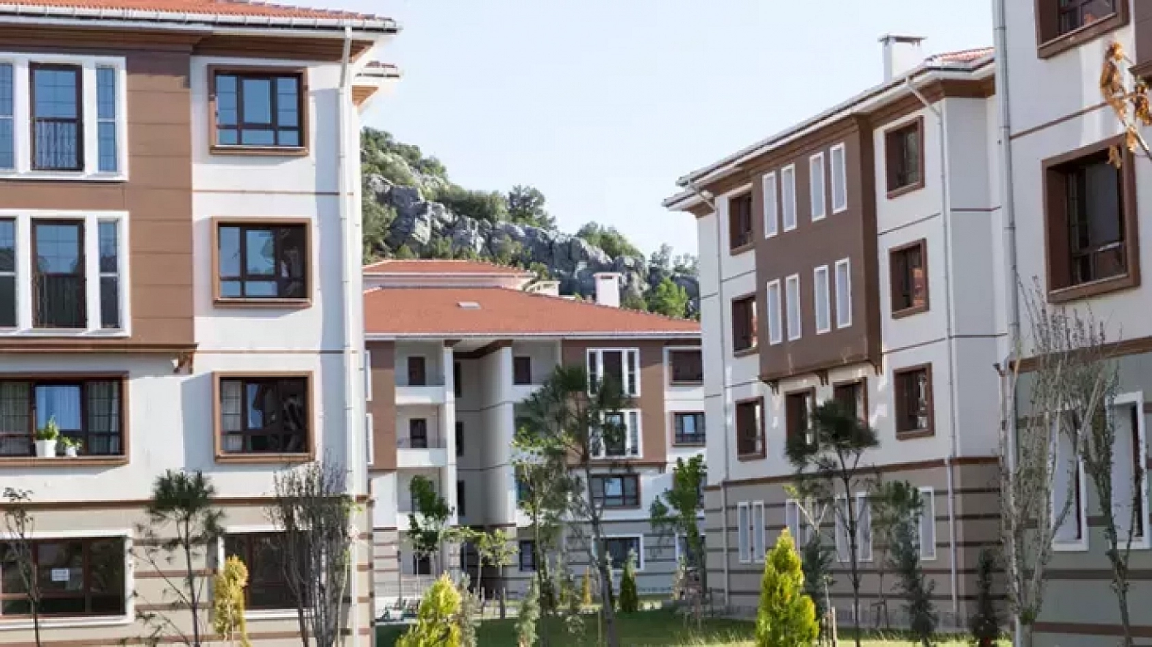 Elazığ Belediyesi'nin Konutları İhaleyle Kapış Kapış Satıldı!