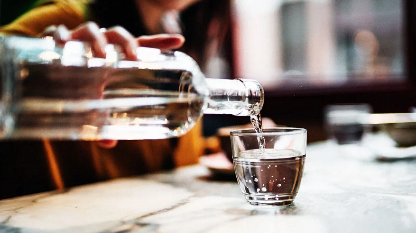 Başucuna su koyanlar buna dikkat! Bu alışkanlığınızı değiştirebilir