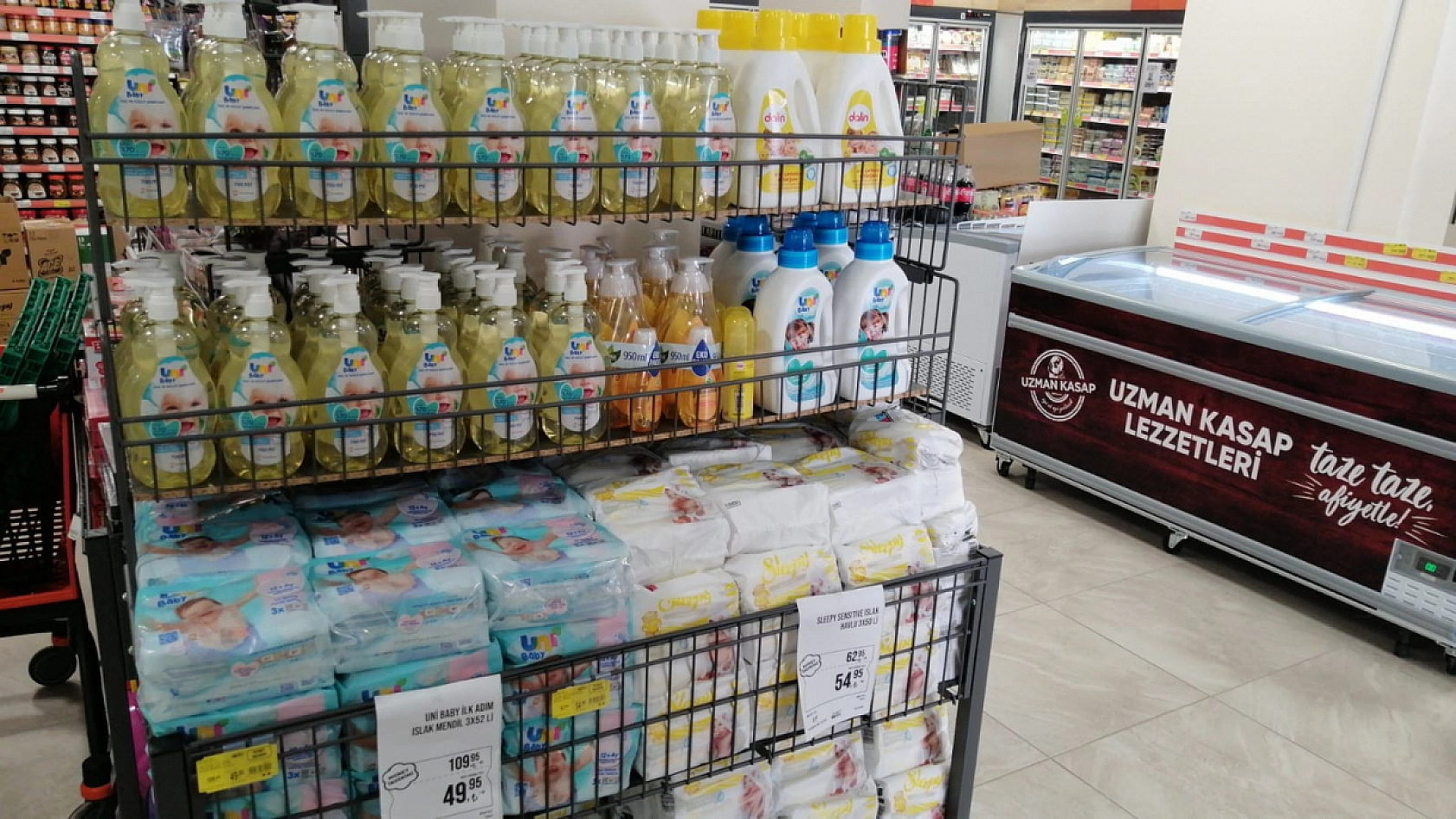 Çocuğu Olanlar Elazığ'da Bu Markete Koşacak! Dev İndirimler ve Bir Alana Bir Bedava