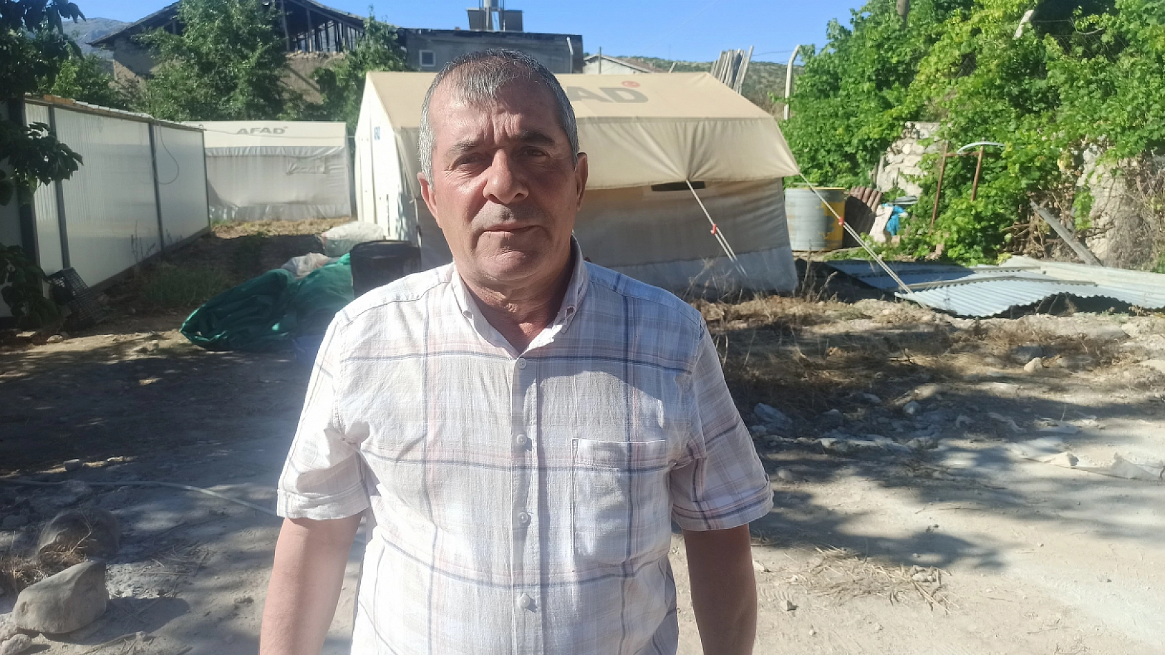 Malatya'da Kayısı Üreticisi Çiftçi Adam, Bahçesindeki havuza Bakınca Gözlerine İnanamadı Tam 8 Tane Hayvan Yan Yana Orada Duruyordu