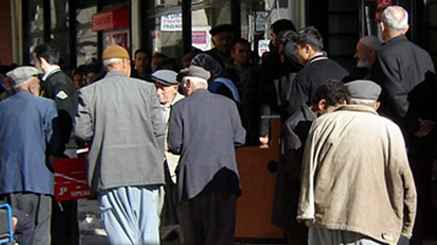 Emeklilere müjde! Ücretsiz hizmetler listesi genişledi