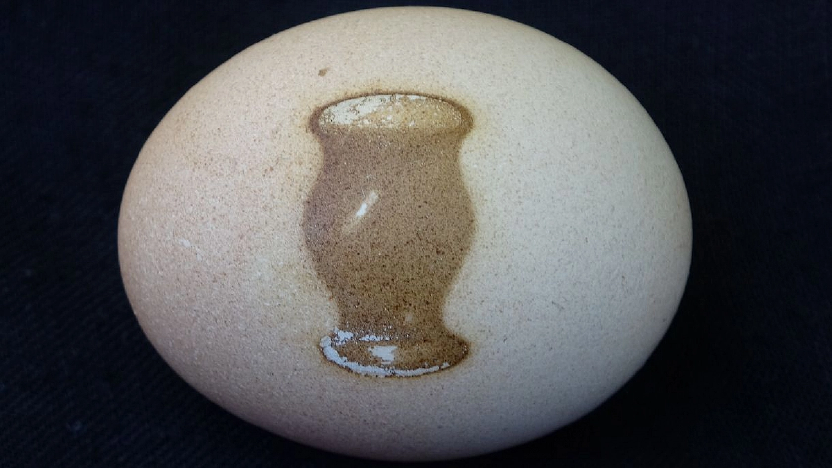 Komşu Şehirde İlginç Olay: Bu Yumurtayı Görenler Şaşırıyor