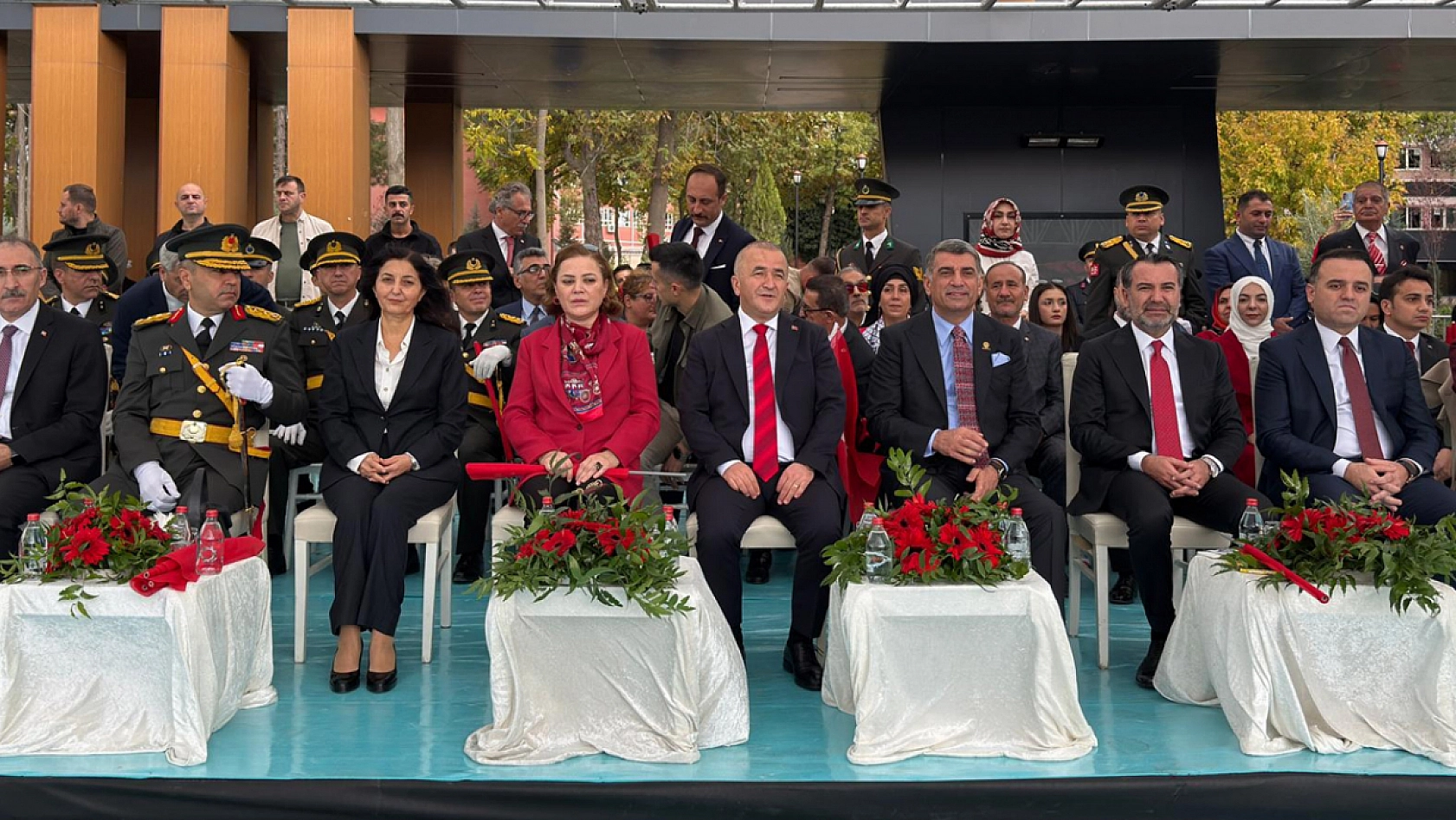 Elazığ'da Cumhuriyet'in 102. Yılı coşkuyla kutlandı