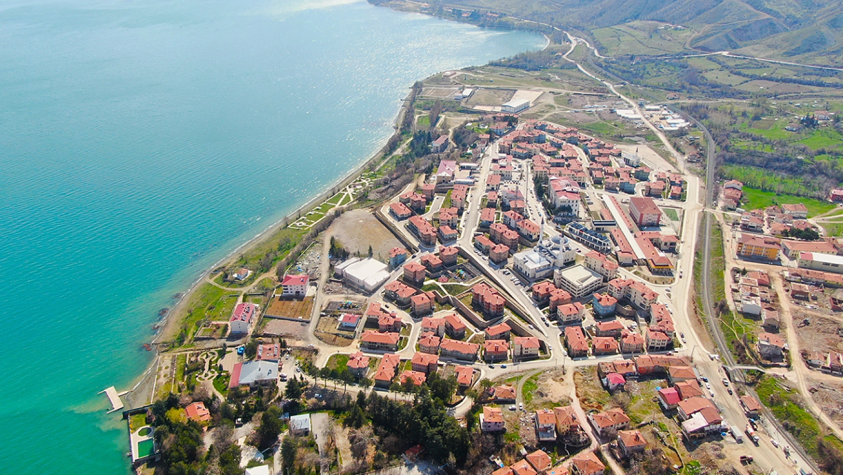 Elazığ'ın o İlçesini TOKİ yeniledi