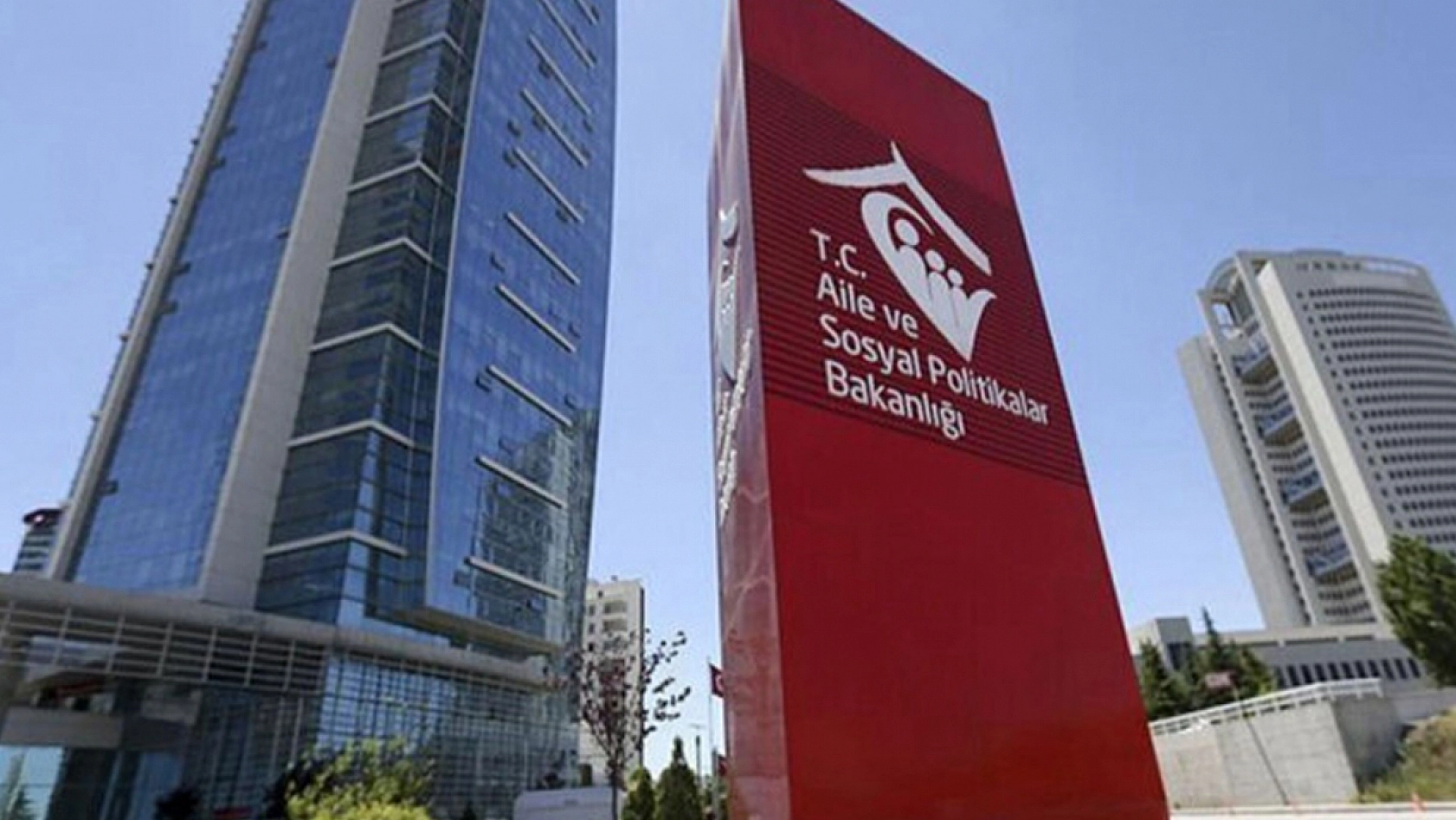 Bakanlığın açıkladığı 3 bin personel alımında detaylar belli oldu