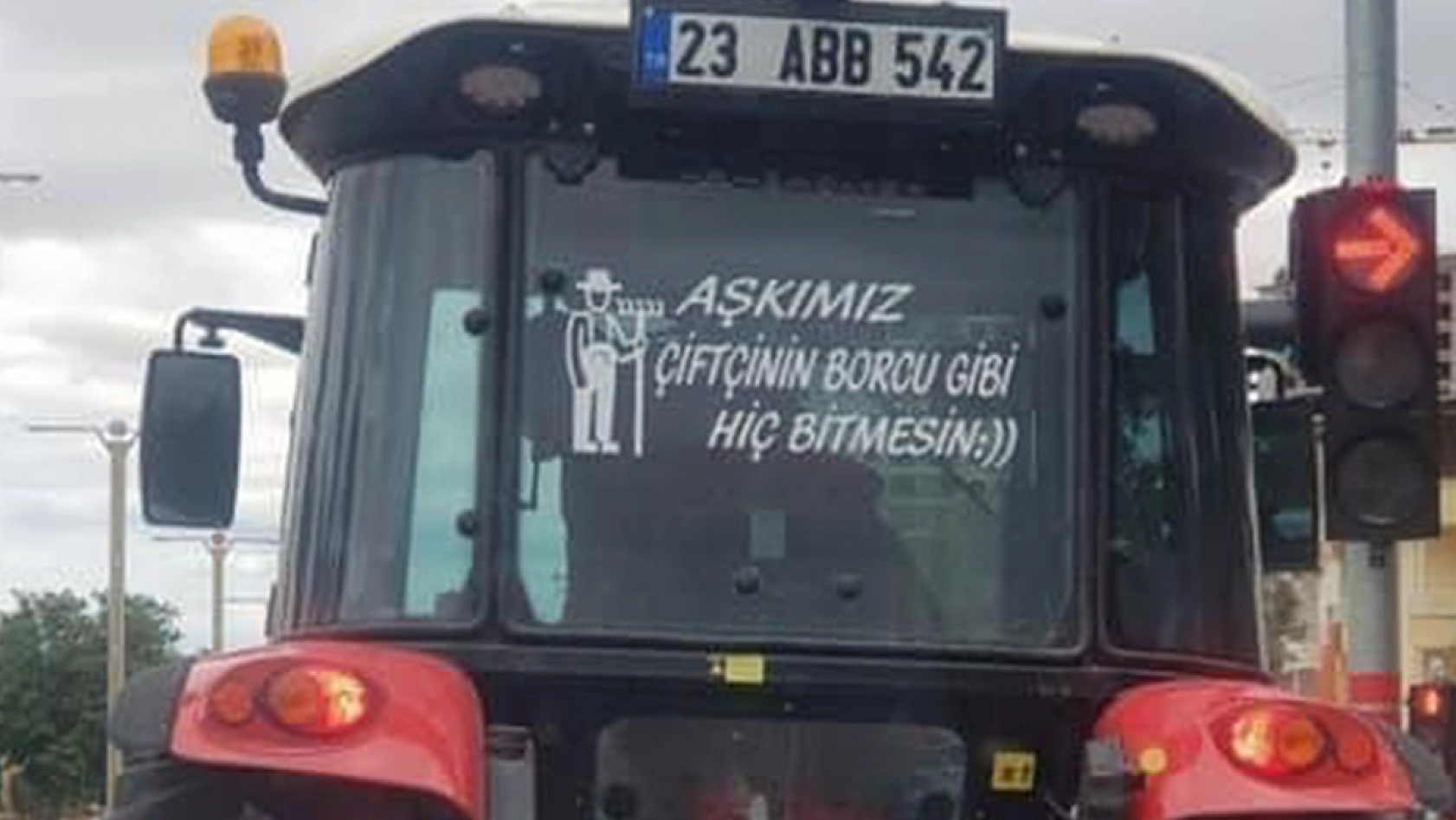 Elazığlının aşkı böyle olur: 'Aşkımız çiftçinin borcu gibi hiç bitmesin'