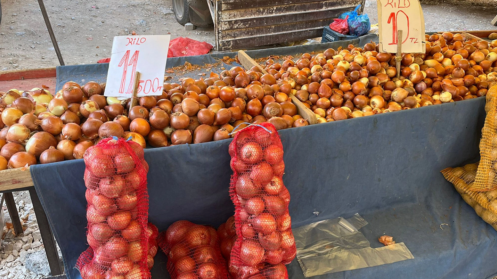 Elazığ pazarlarında sezon sonu fiyatları