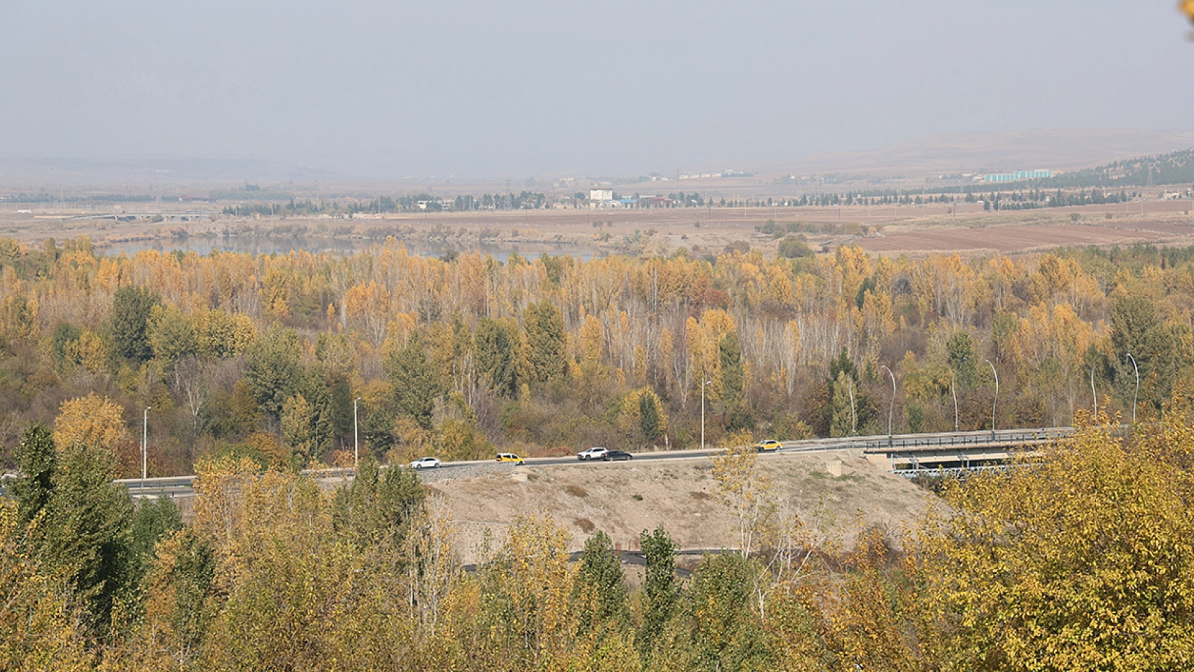 Elazığ'dan akın akın gidenleri karşılayan manzara