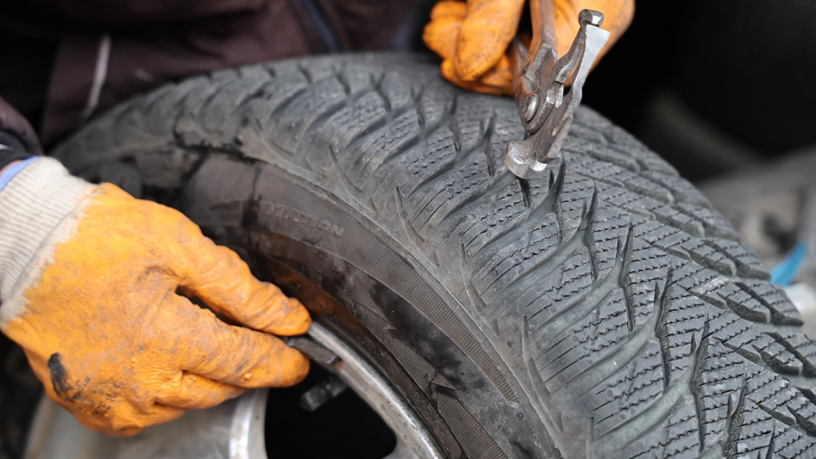 Beyaza bürünen Türkiye'de en çok tercih edilen lastik markaları belli oldu
