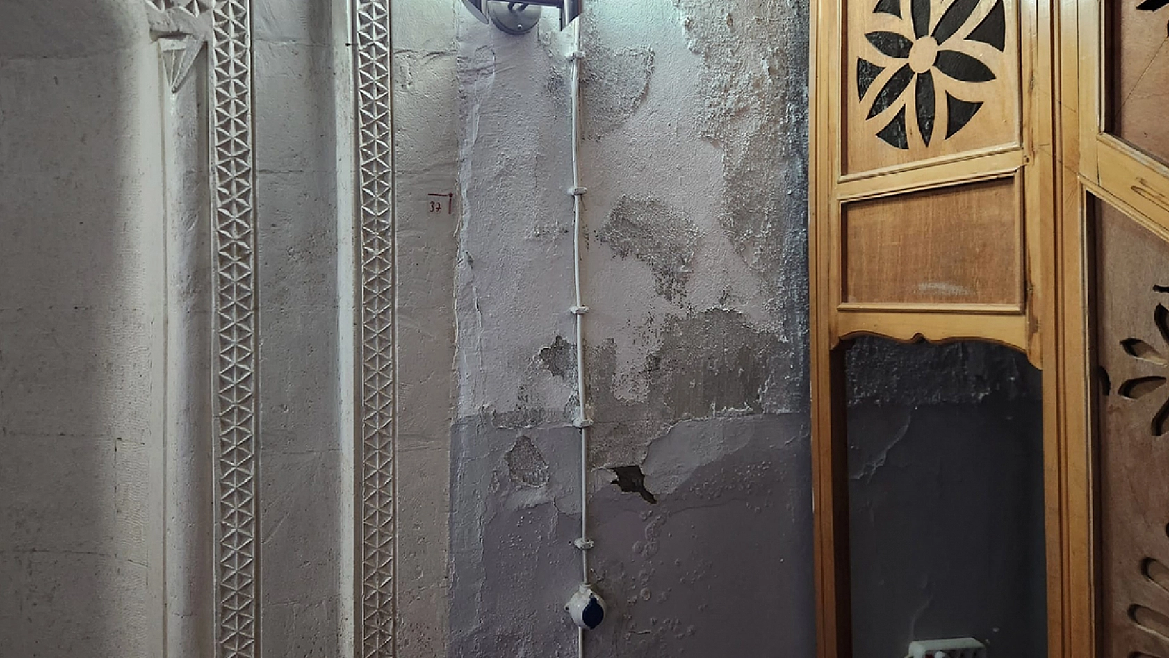 Harput Ulu Cami kaderine terk edildi