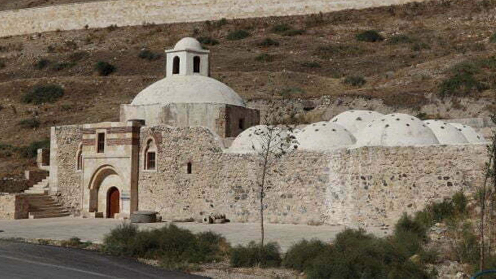 Elazığ'daki 365 yıllık tarihi hamam zamana direniyor