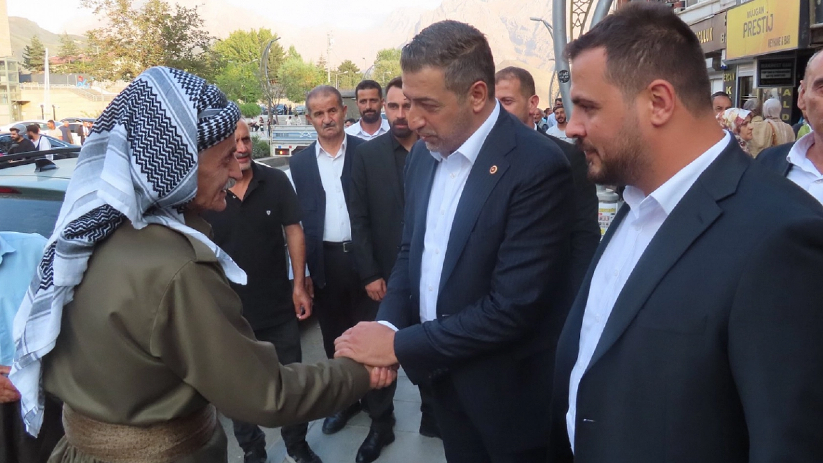 Doğu'ya bir IŞIK doğdu!