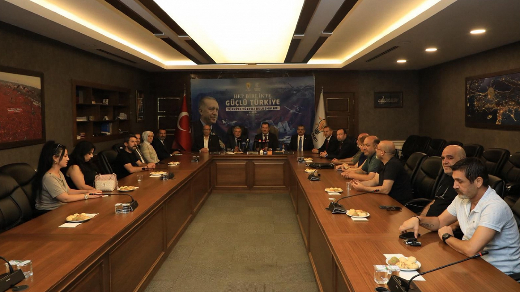 Yavuz: 'Türkiye'yi bu kadar germenin manipüle etmenin anlamı yok'