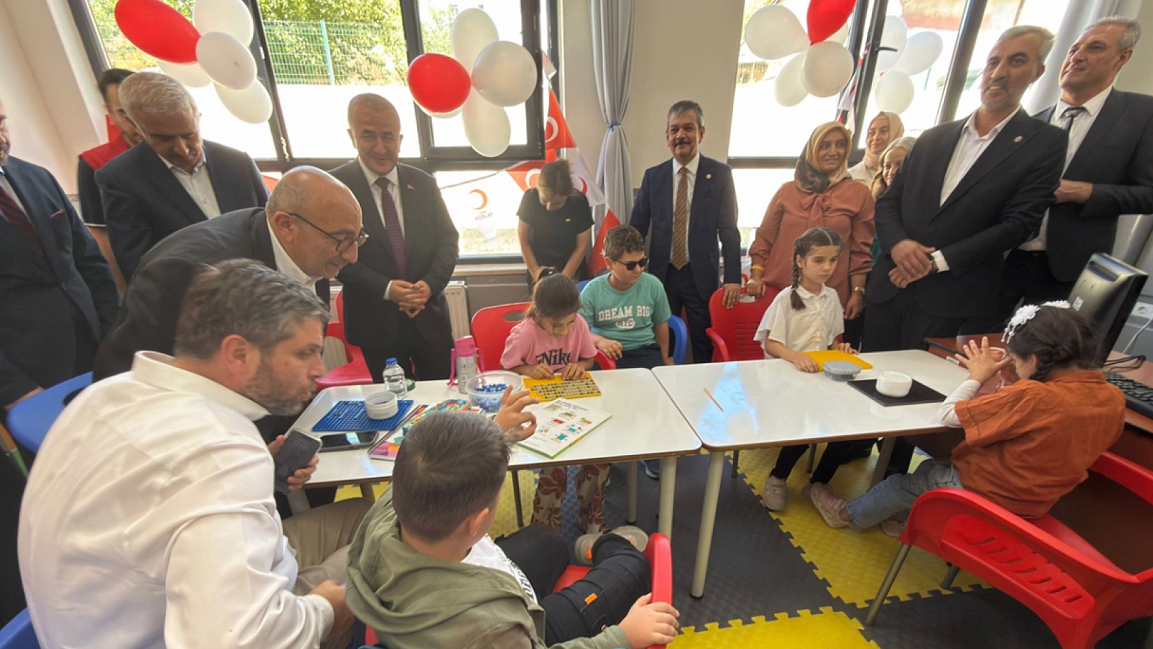 Elazığ'da Türk Kızılay'ın destekleriyle özel eğitim sınıfı açıldı