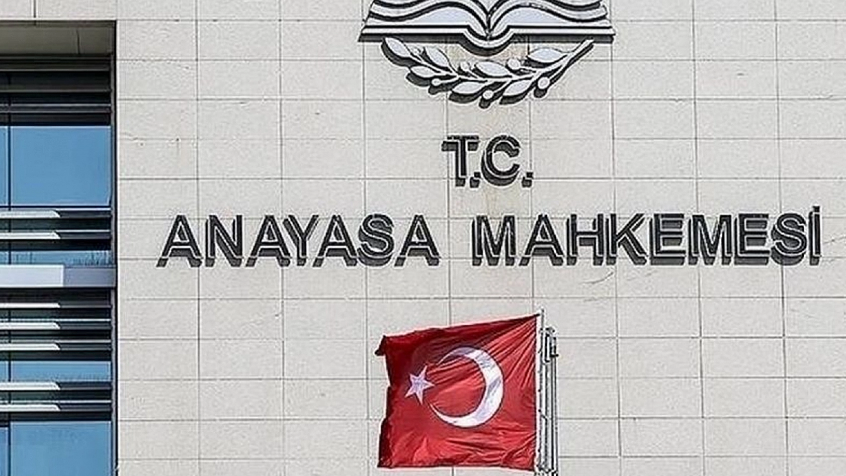 AYM'den emsal karar: Geciken tazminata enflasyon farkı ödenebilir