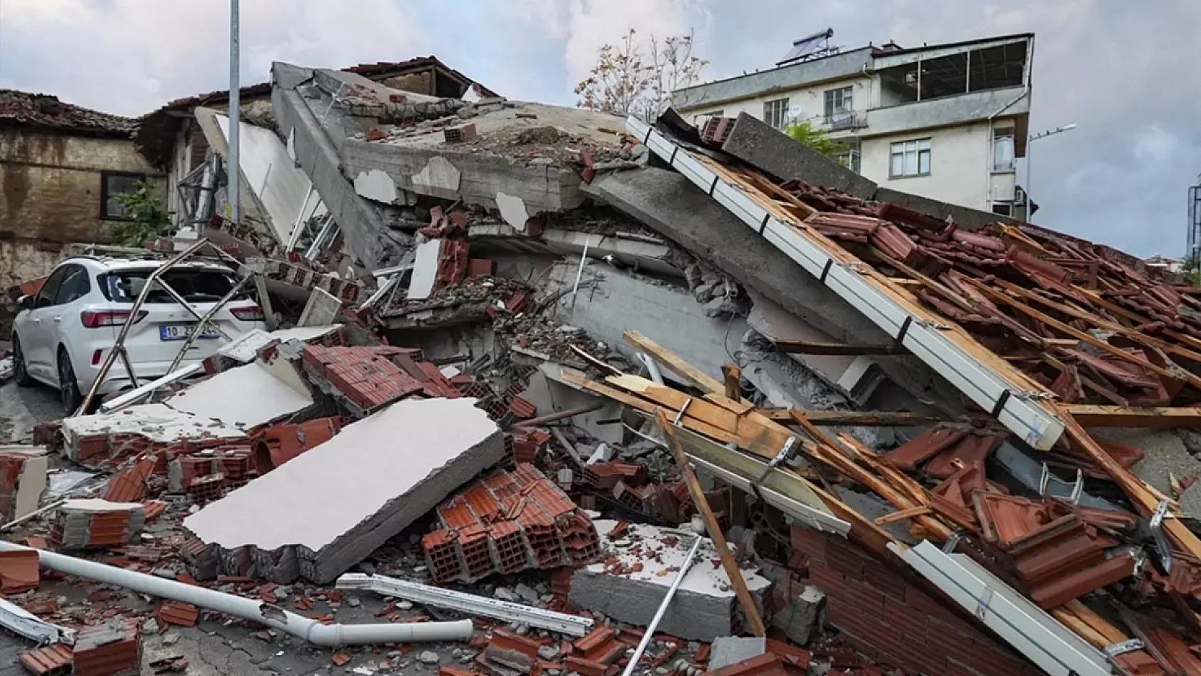 Balıkesir'de bir deprem daha meydana geldi