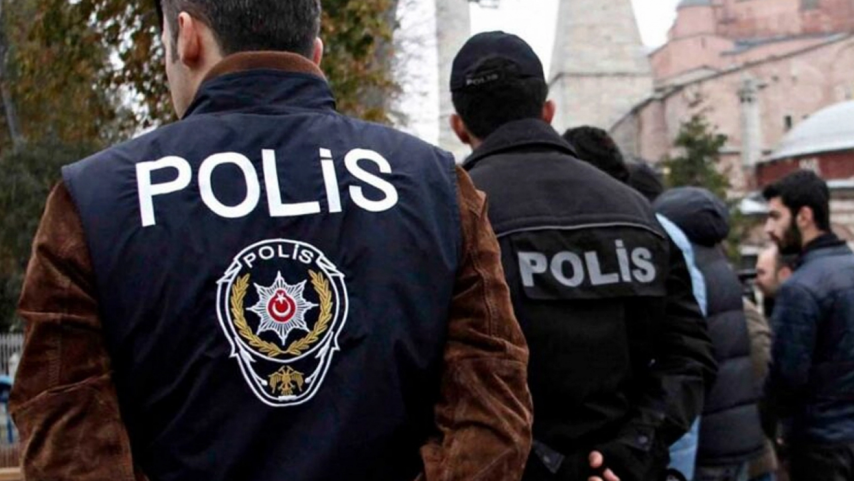 Yerlikaya Duyurdu: 2026'da polislerin zorunlu 2. şark görevi kalkıyor