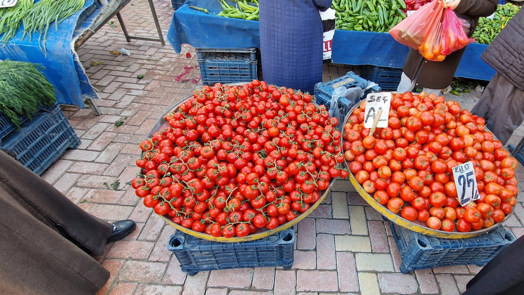 Elazığ'da halkın değişmeyen adresi: Semt pazarları