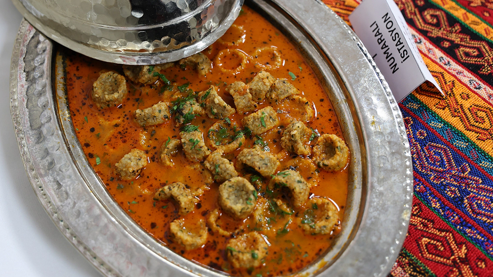 Elazığ'da kadın elinden yöresel yemek yarışması renkli görüntülere sahne oldu