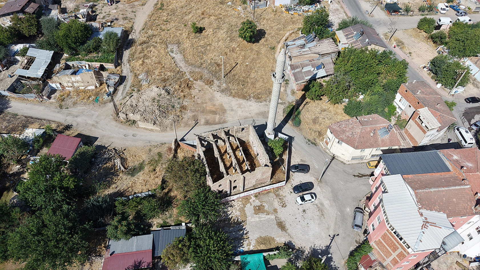 Elazığ'da 300 yıllık tarihi cami 6 yıldır restore edilmeyi bekliyor