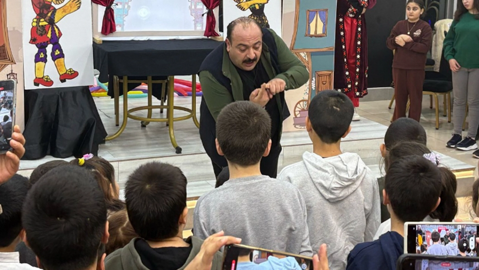 Elazığ'da bu dernek iyilik dağıtıyor...