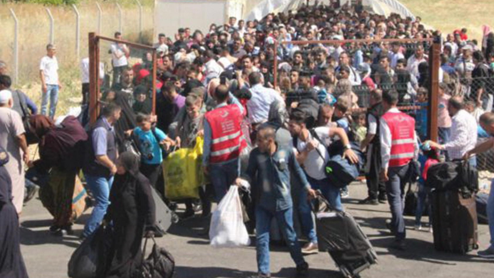 Esad bir yeşil ışık daha yaktı: Suriyeliler dönüşe bir adım daha yaklaştı