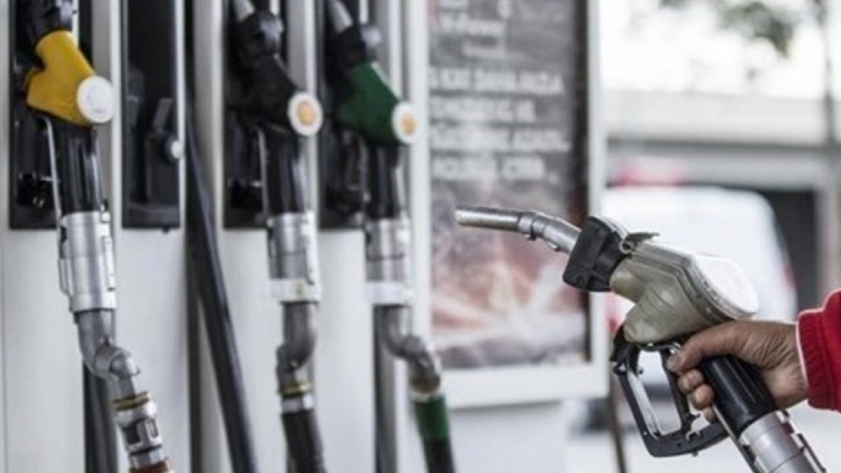 Akaryakıta Zamlar Yolda