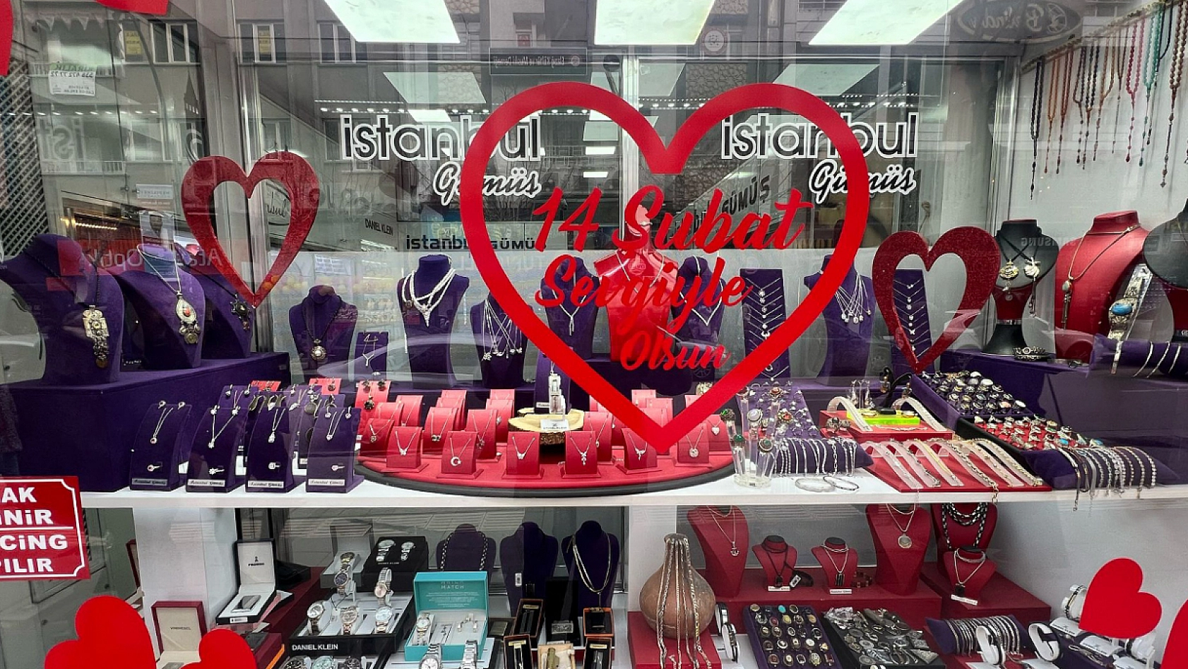 Elazığ'da beklenen olmadı: Esnaf isyanda!