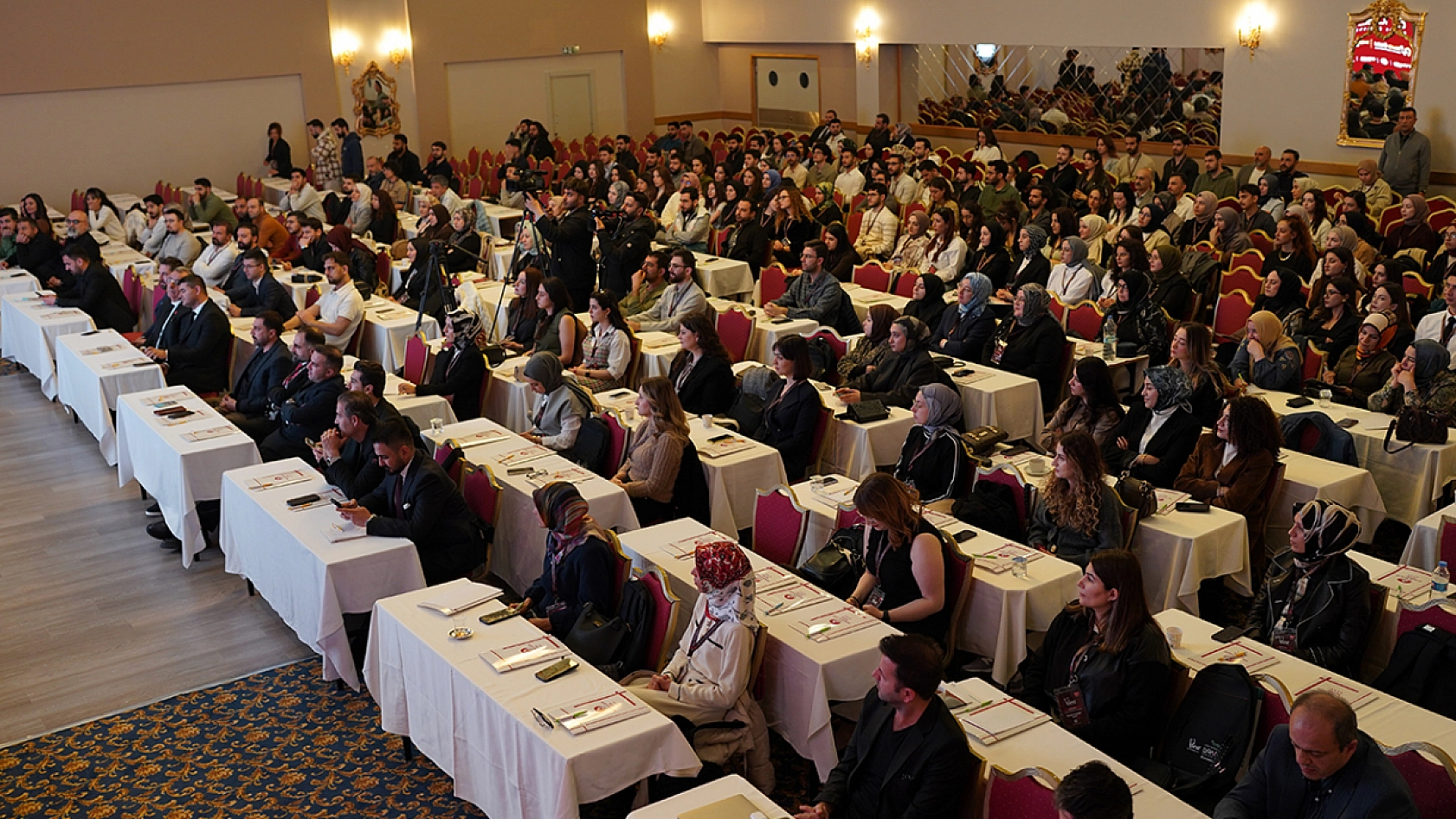 1. Fırat Diş Hekimliği Kongresi Elazığ'da Gerçekleştirildi