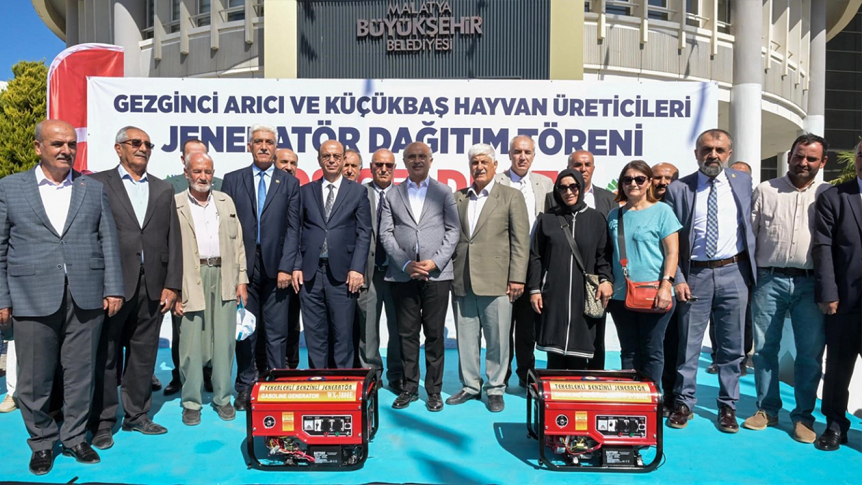 Malatya'da modern tarım için çiftçilere ekipman desteği