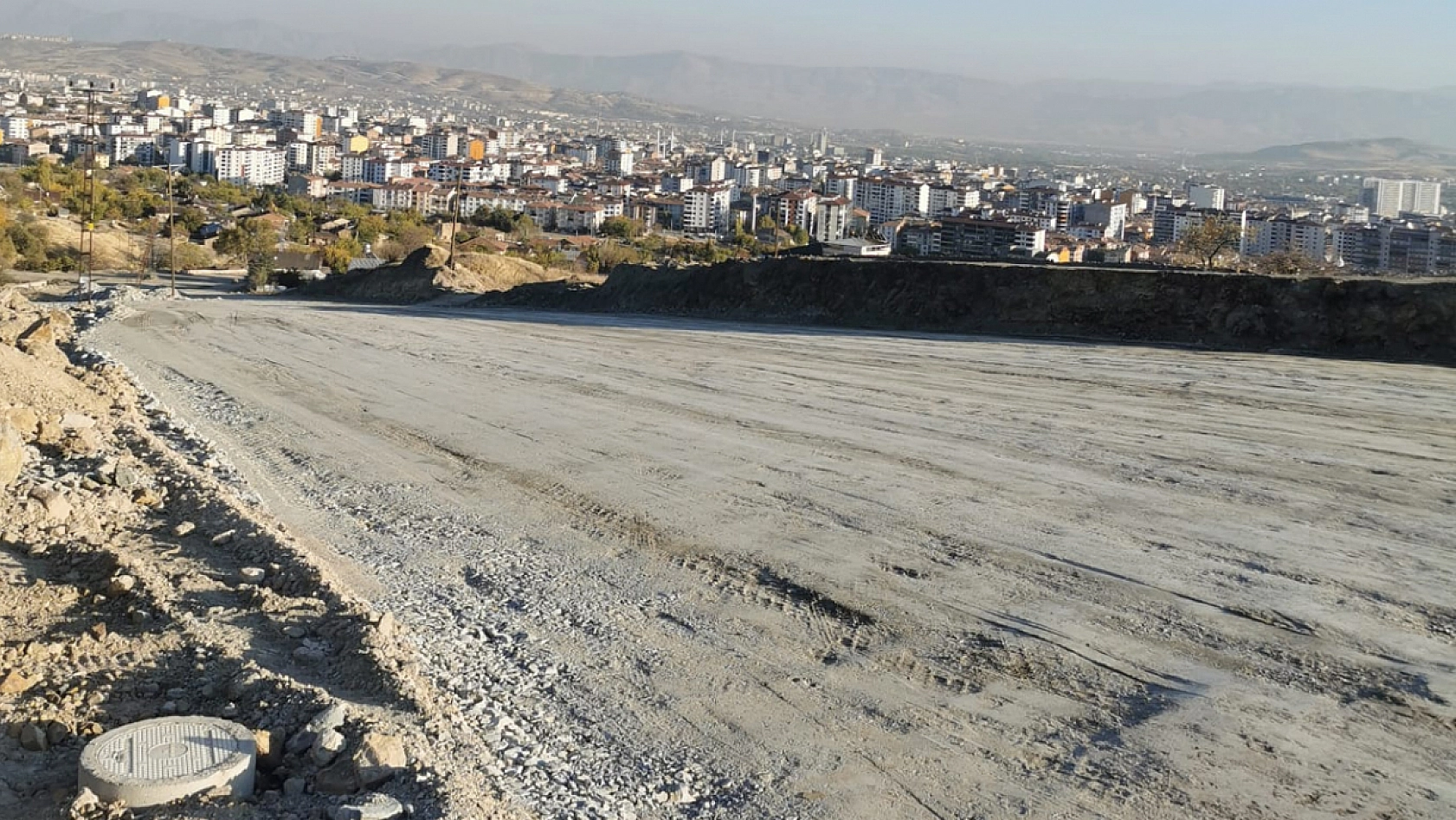 Yolun yapılmasını kim geciktiriyor?