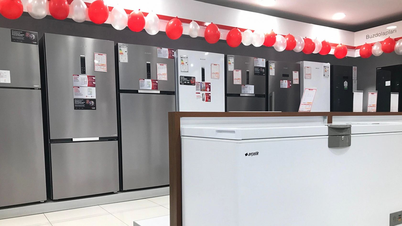 Bu fırsat kaçmaz! Öğretmenler Günü'ne özel %70'e varan indirim ve hediye yağmuru