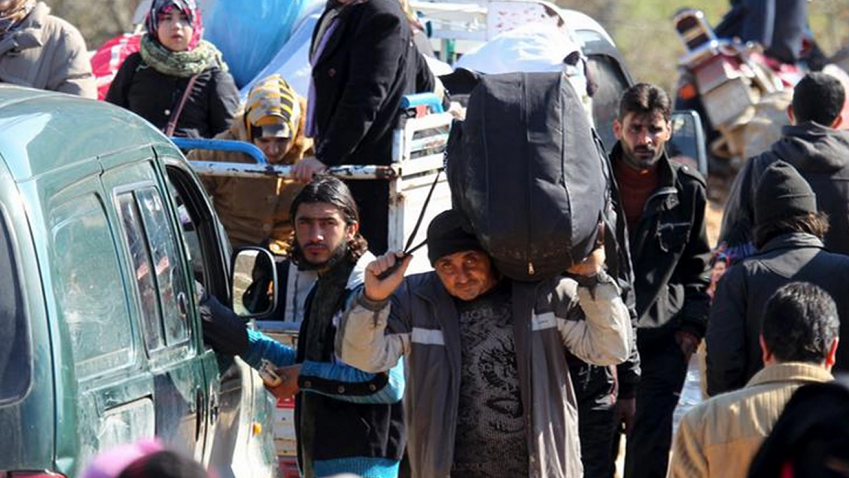 Erdoğan duyurdu: Suriyeliler için geçici koruma statüsü kademeli olarak kaldırılacak