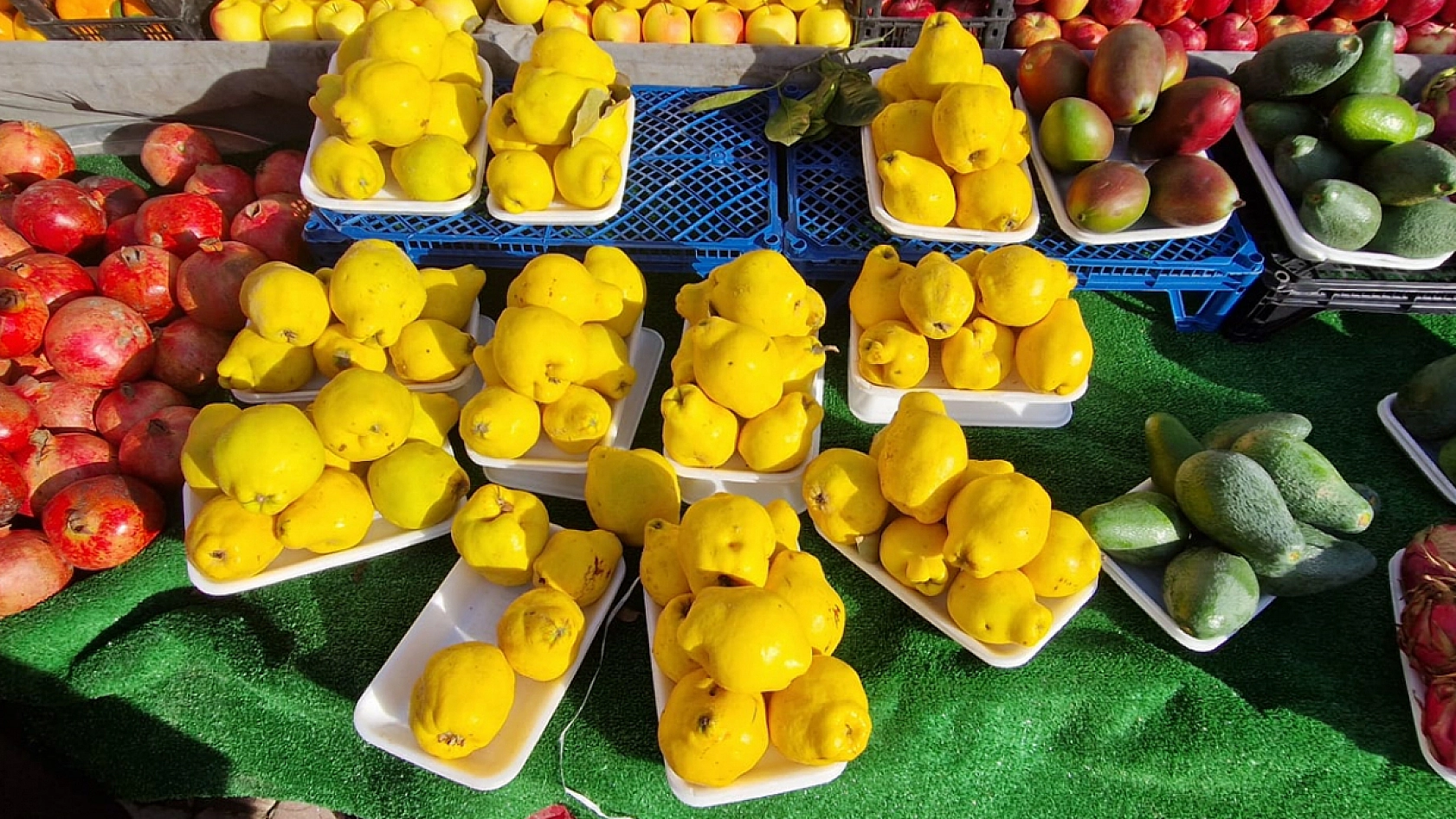Elazığ'da meyve tüketimi ekonomiye takıldı
