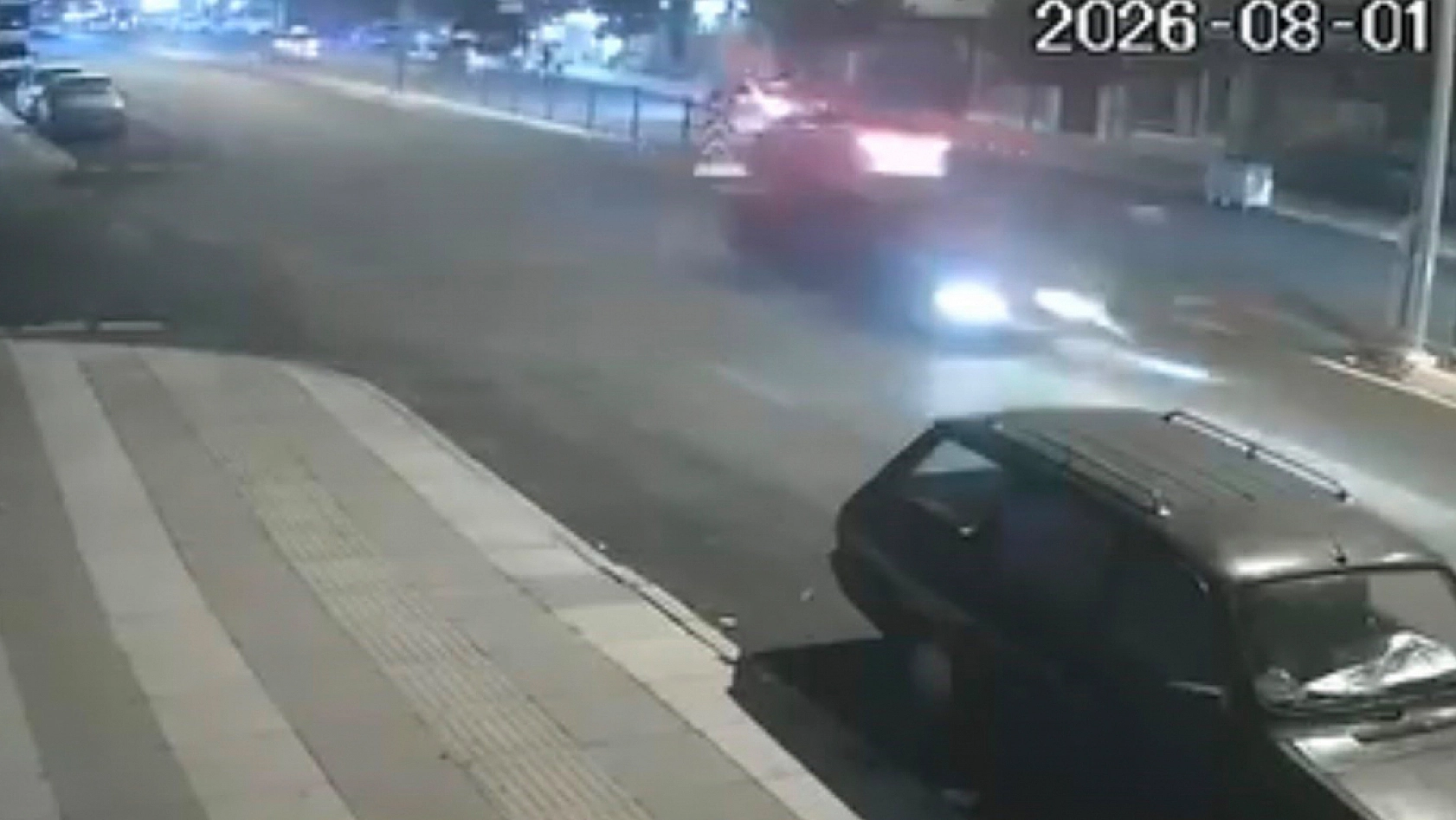 Elazığ'da mucize kurtuluş: Motosikletteki 2 kişinin ölümden döndü