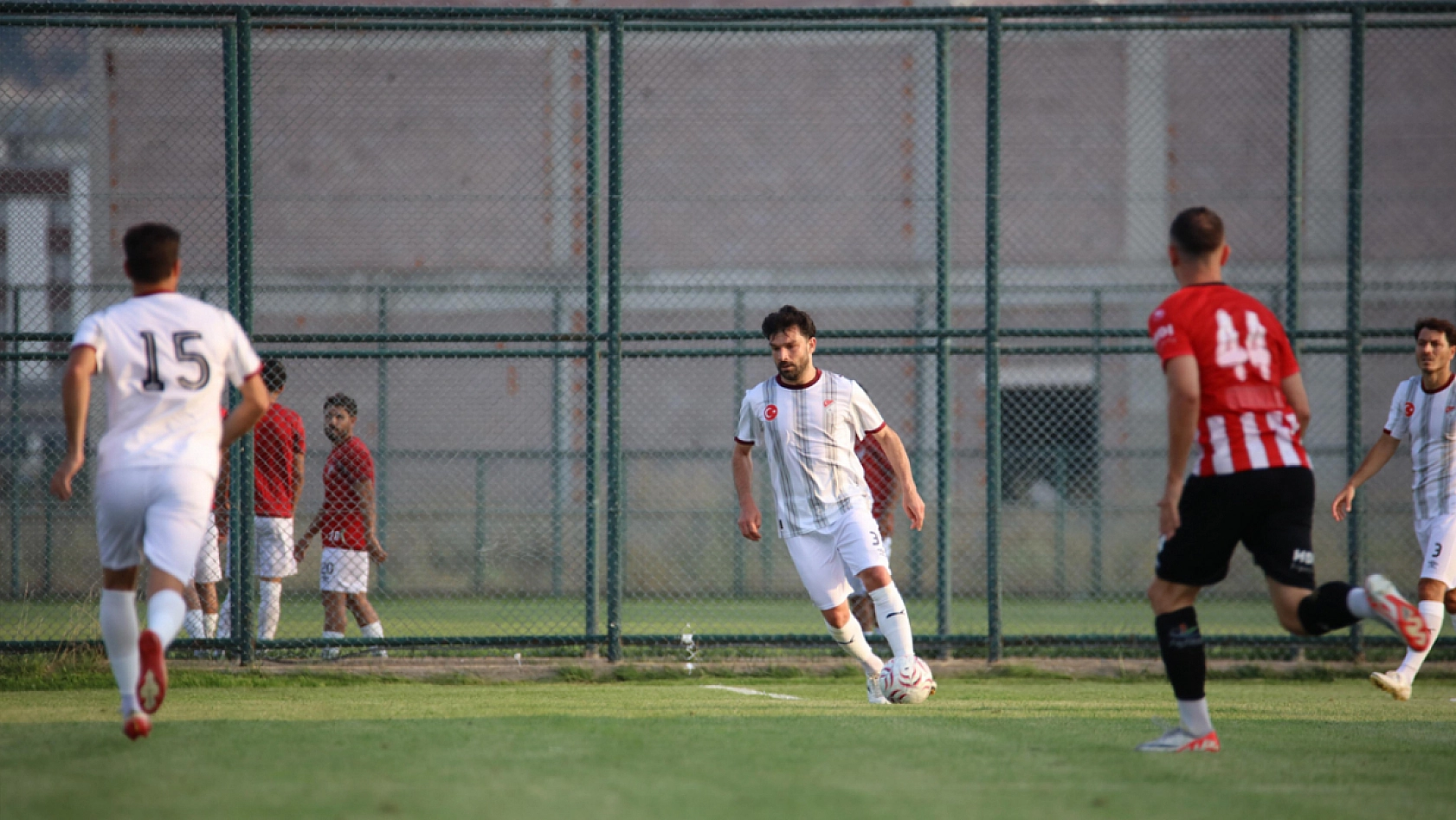 Elazığspor, hazırlık maçında Ayvalık Gücü Belediye Spor'u 2-1 mağlup etti