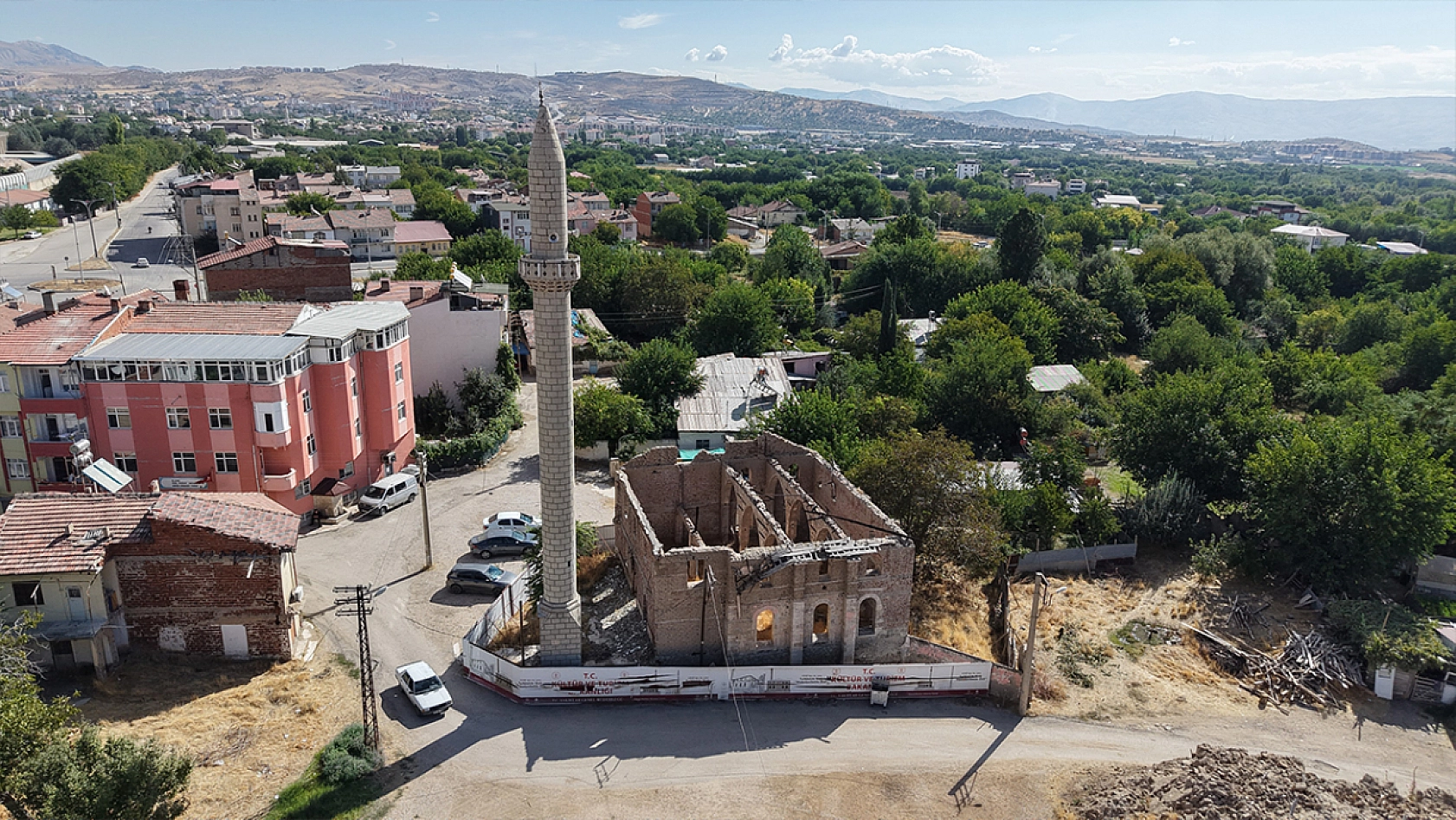 Elazığ'da 300 yıllık tarihi cami 6 yıldır restore edilmeyi bekliyor