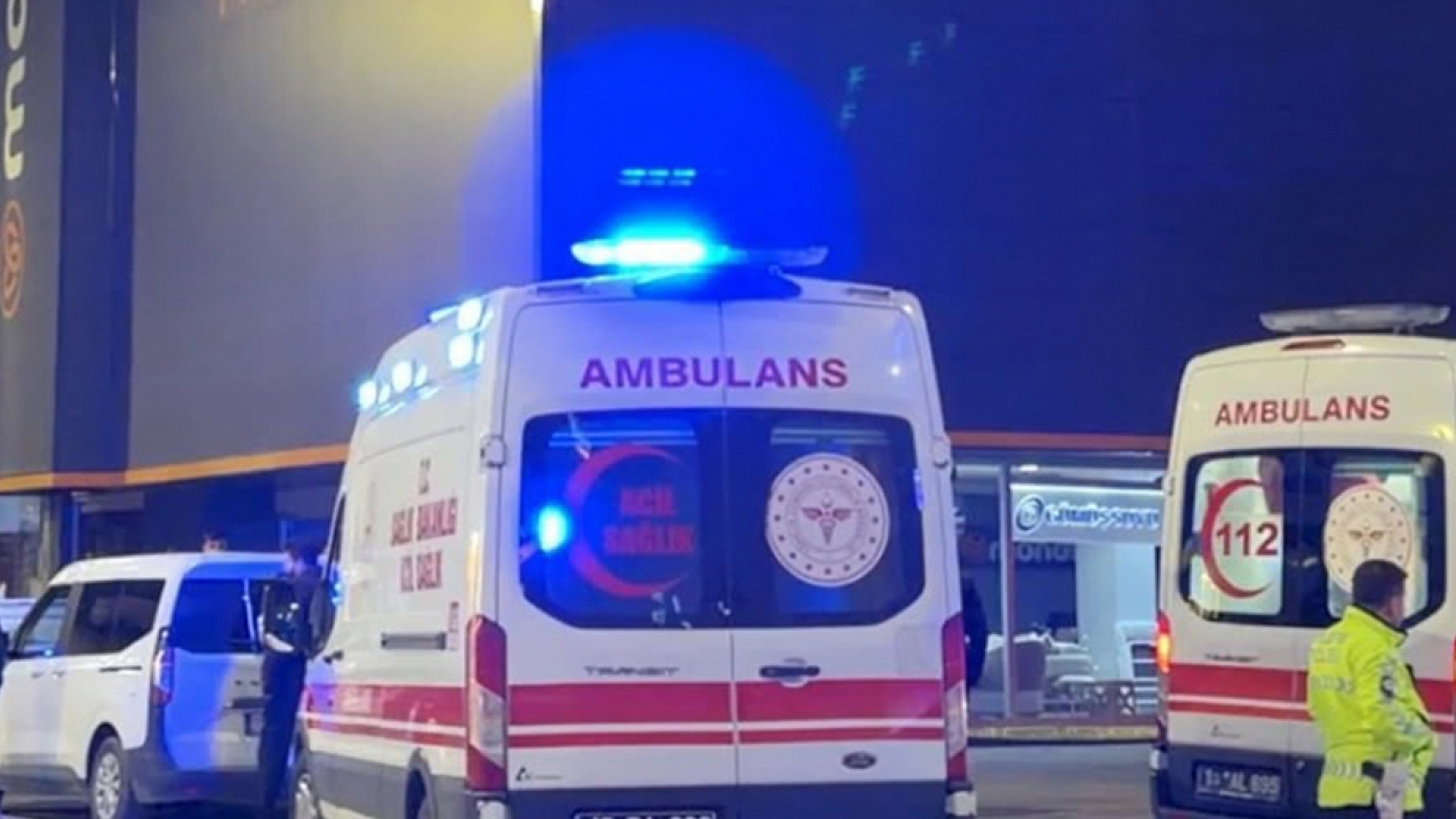 6'ncı kattan düşen 19 yaşındaki genç hayatını kaybetti