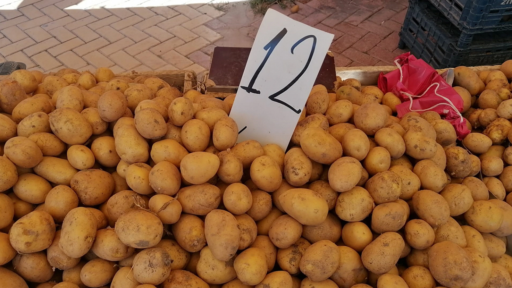 Elazığ'da son durum: Pazar mı Market mi?