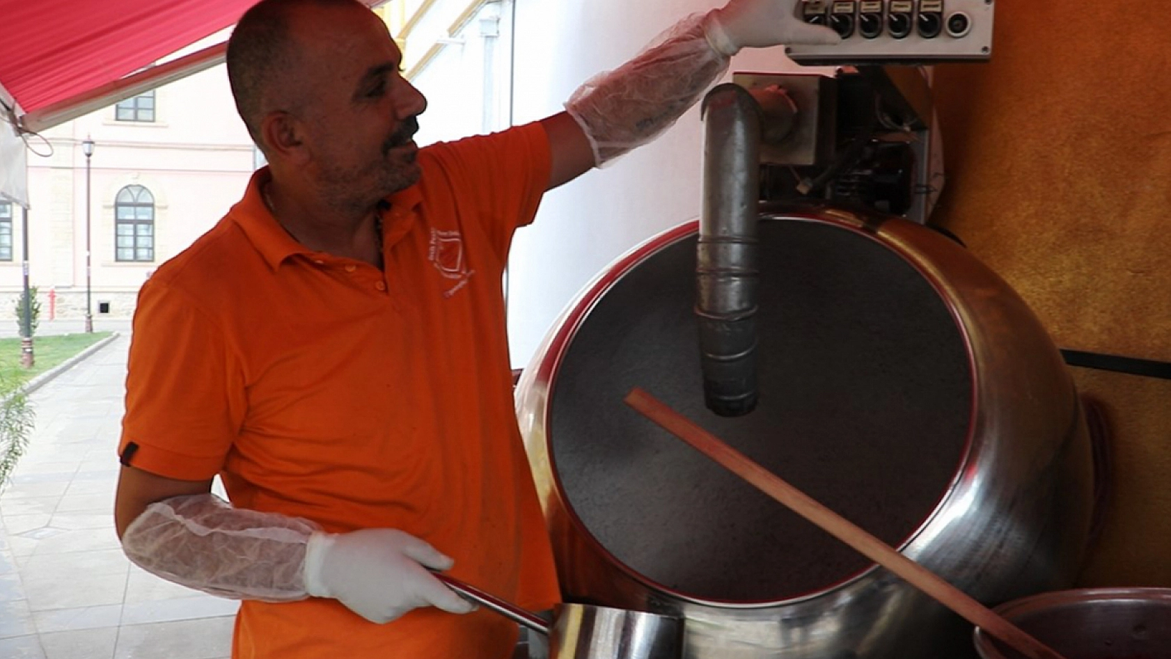 Elazığ'da orijinalini gölgede bırakan lezzet