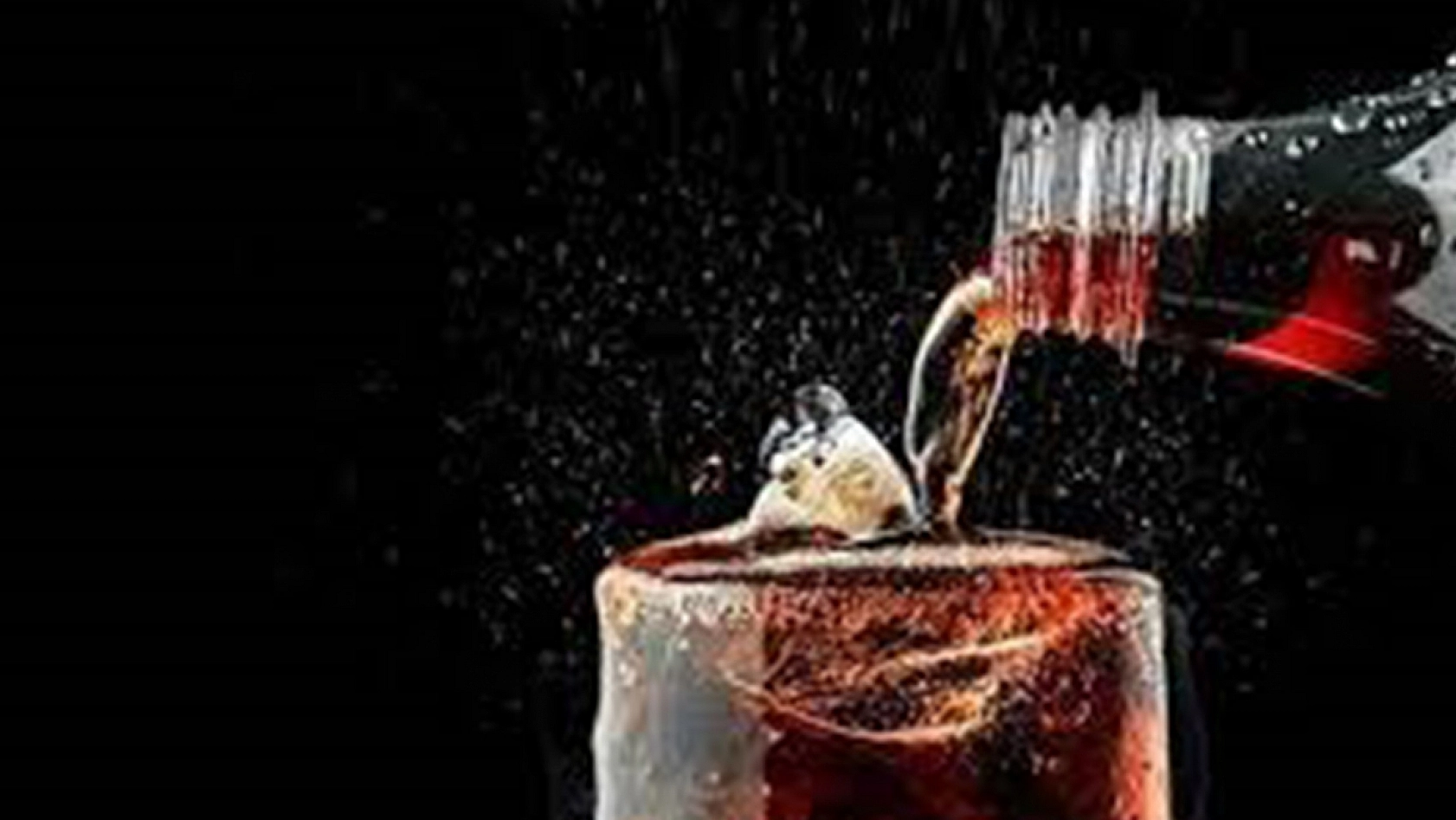 Coca-Cola boykota dayanamadı: İki ürününü raftan kaldırıyor