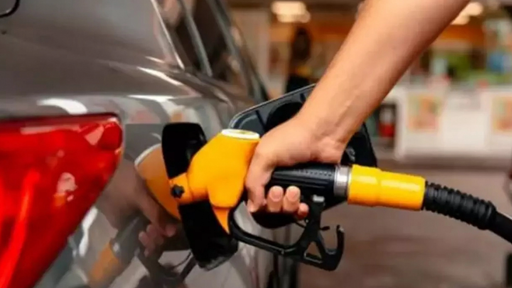 Akaryakıta Zamlar Yolda