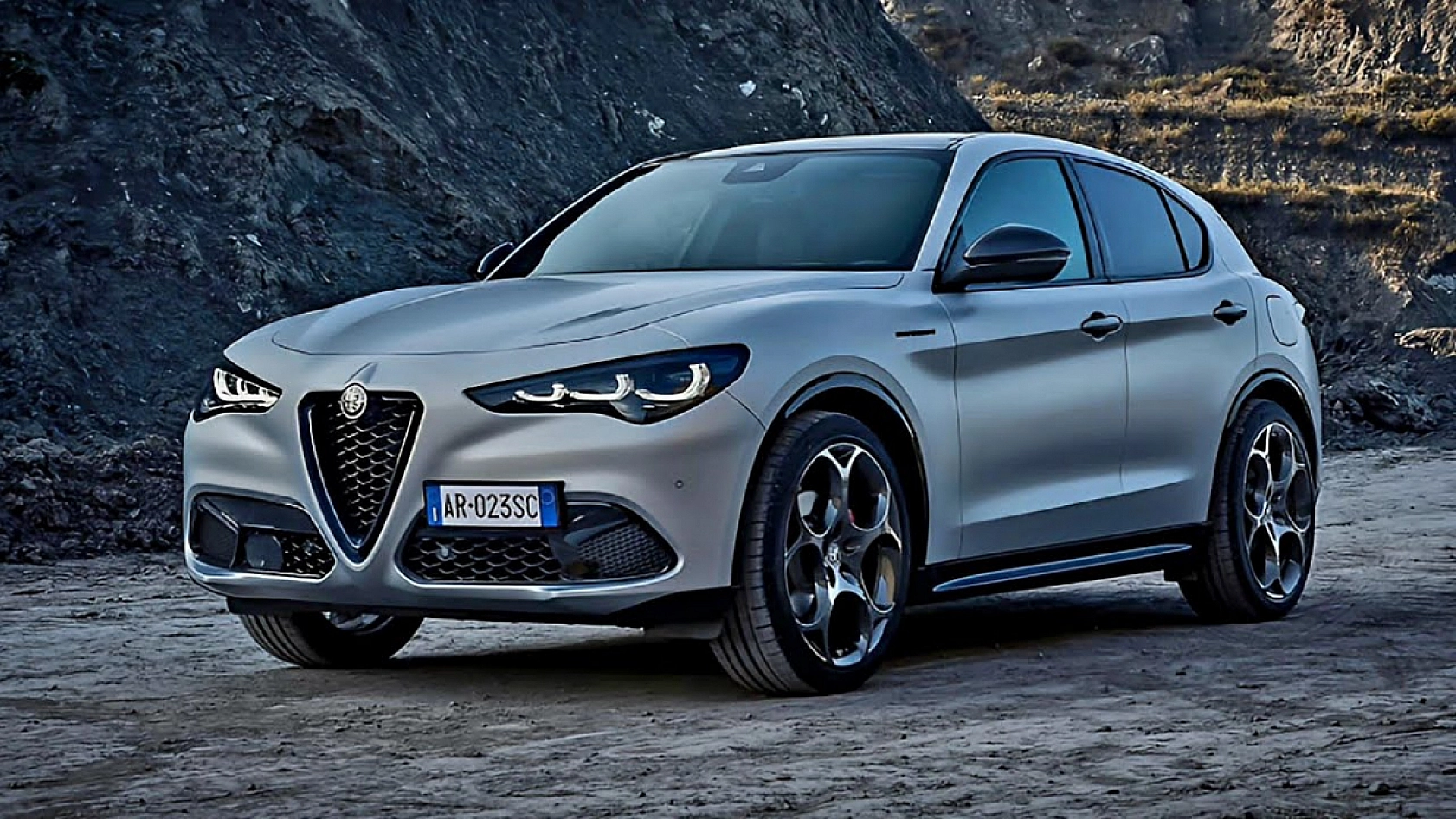 Elazığ'da bu araçlar sanayinin yolunu unutturuyor!