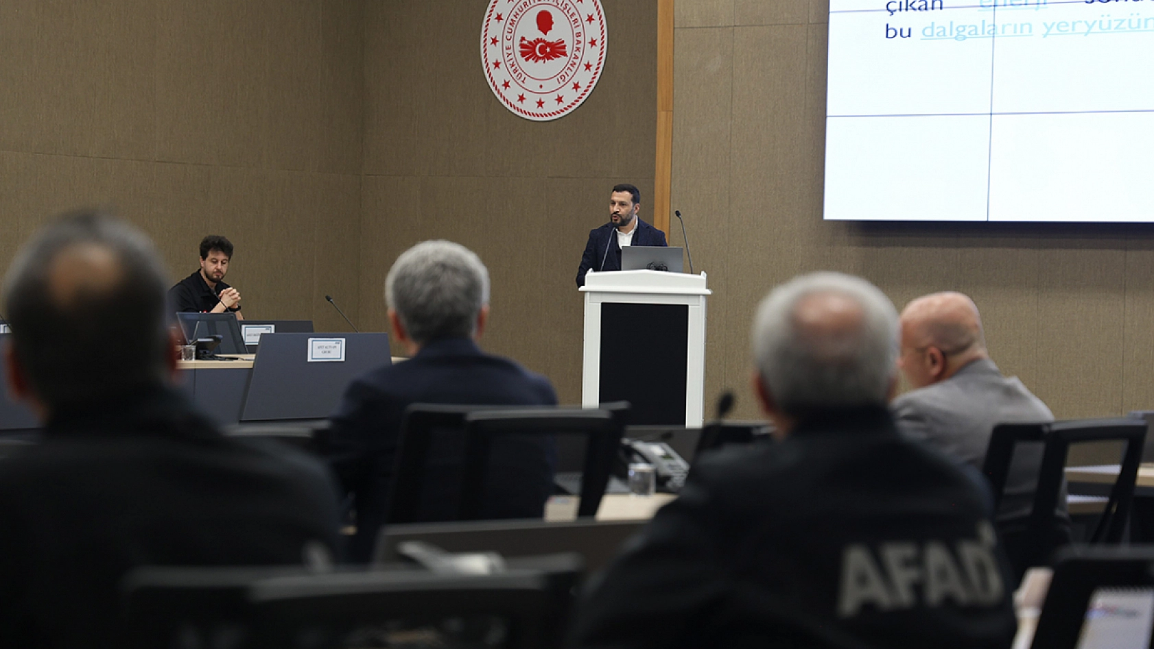 Elazığ Valisi Hatipoğlu'ndan konut açıklaması