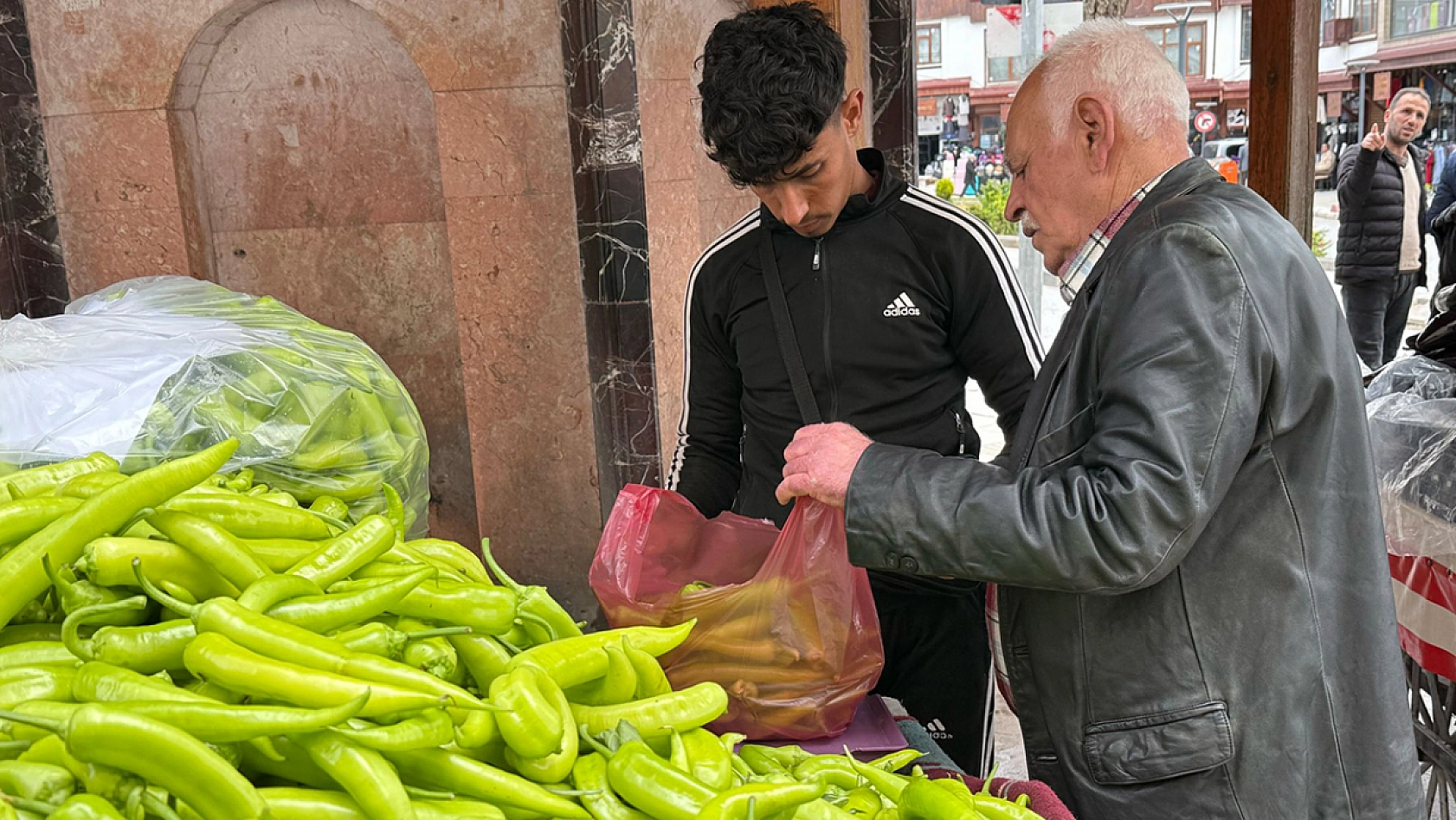 Elazığ'da alan olmadı fiyatı yüzde 60 düştü