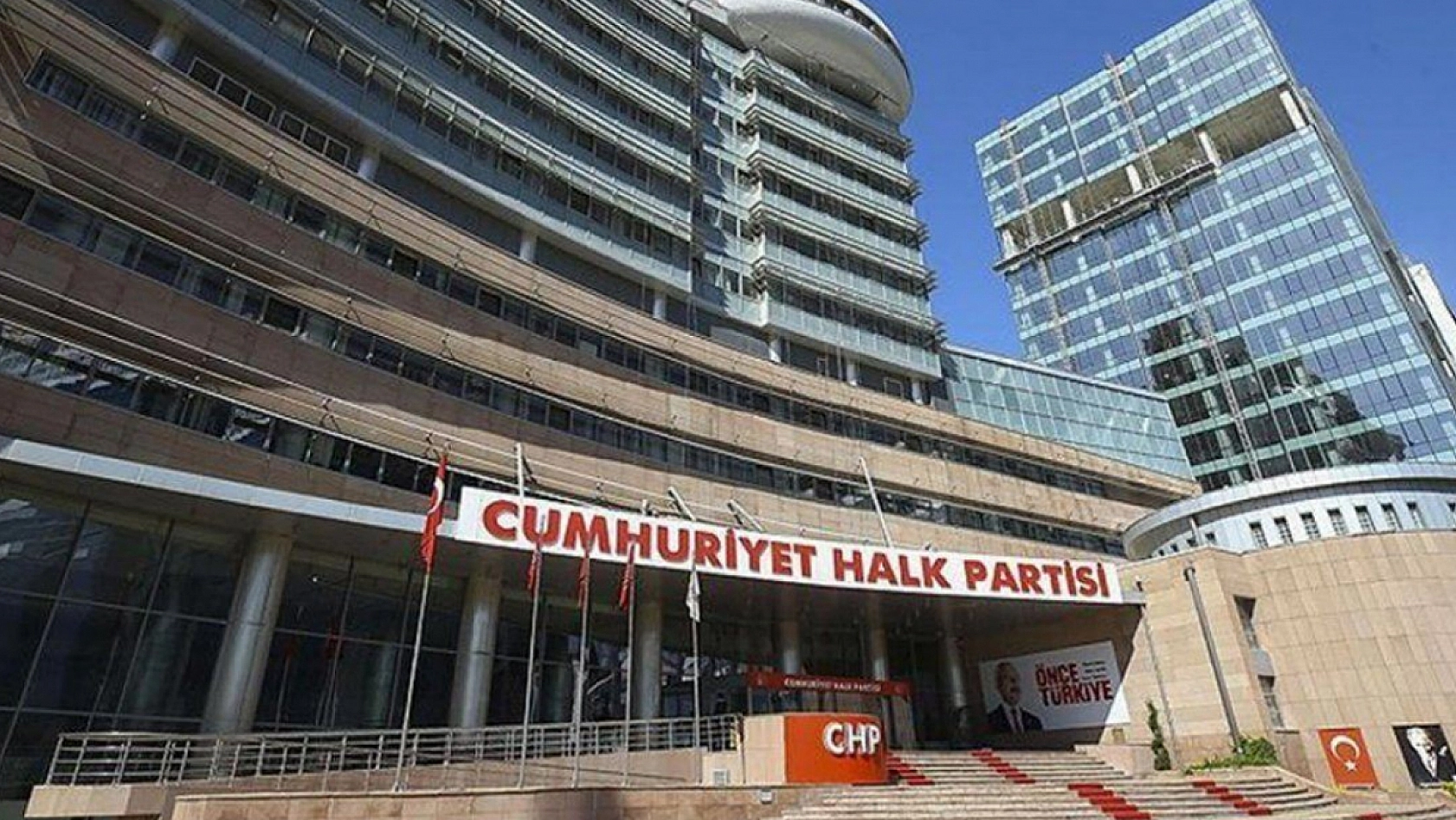 YSK karar verdi: CHP İstanbul İl Kongresi devam edecek