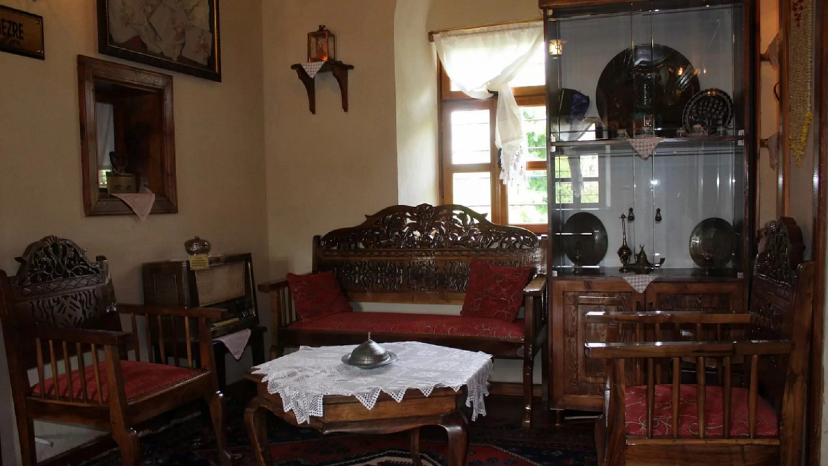 5 bin yıllık Mahalle'nin geleneksel mimarisini yansıtıyor