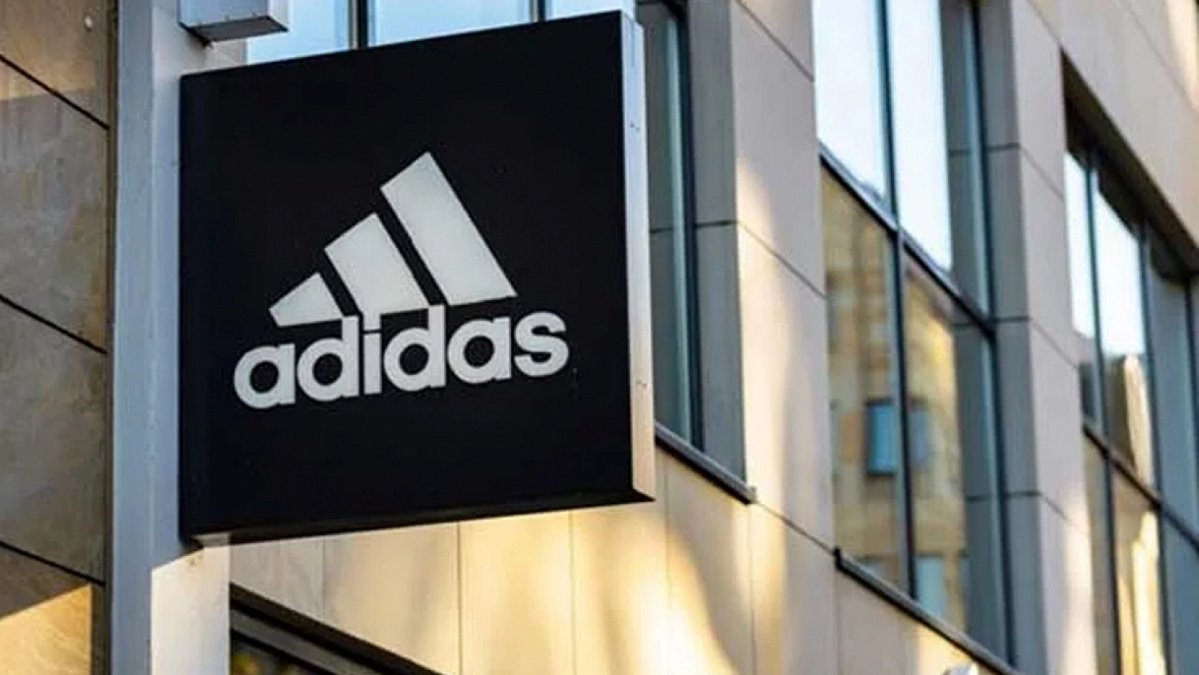 Rekabet Kurulu'ndan spor giyim şirketine milyonluk ceza