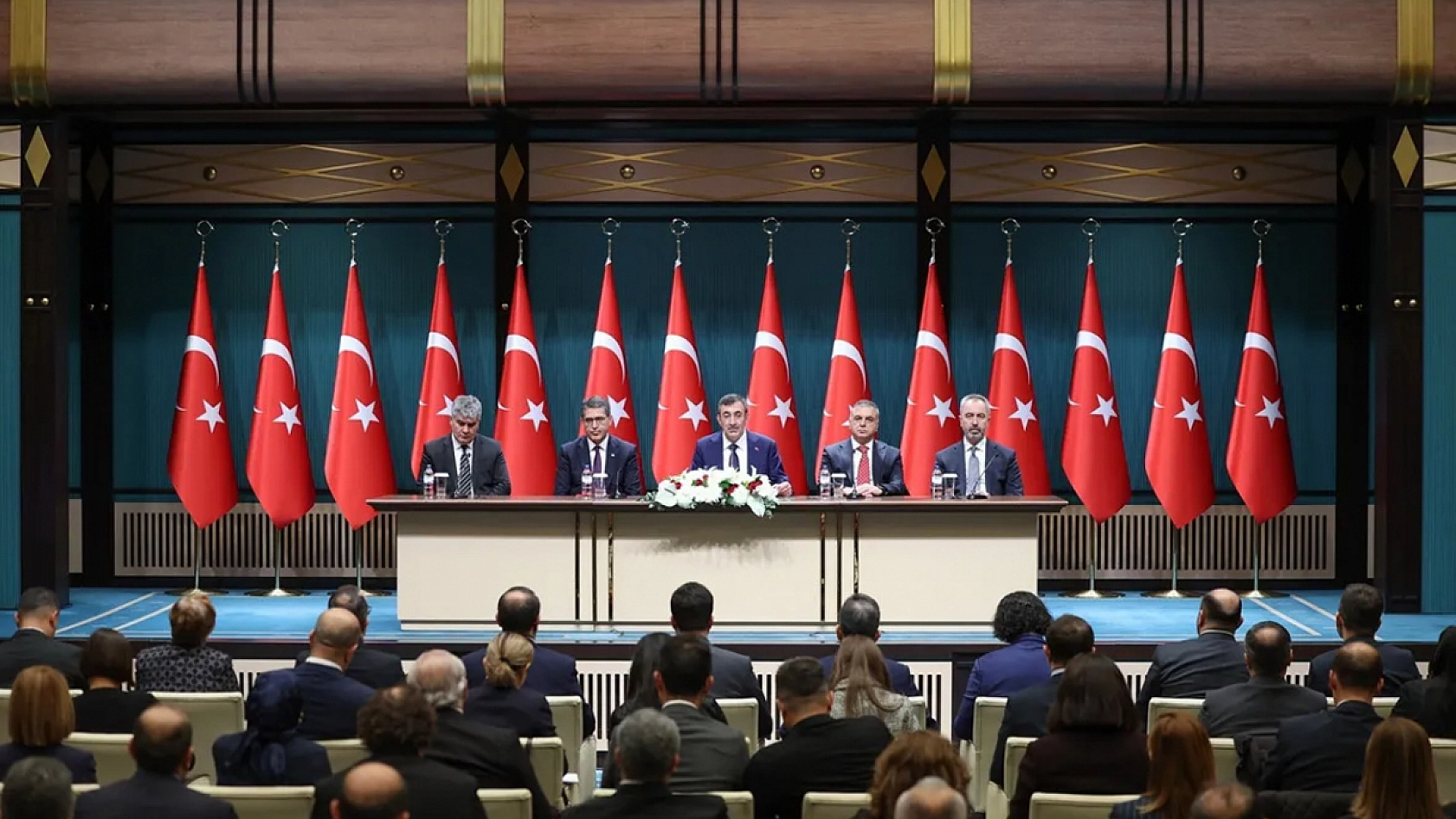 2026 yılı merkezi yönetim bütçesi TBMM'ye sunuldu